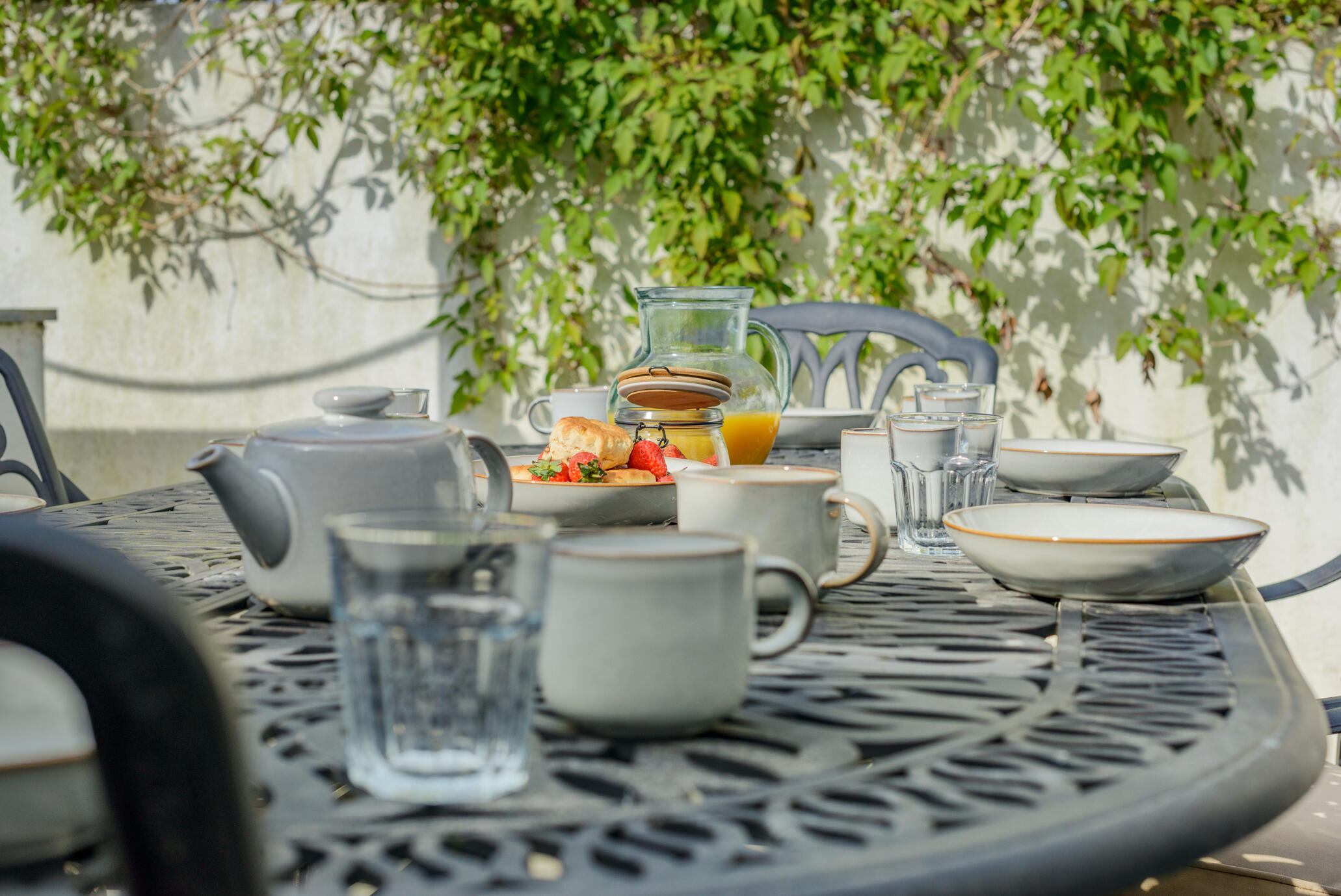 Spend balmy summer evenings outdoors, sharing barbecues, drinks and laughter long after the sun goes down.